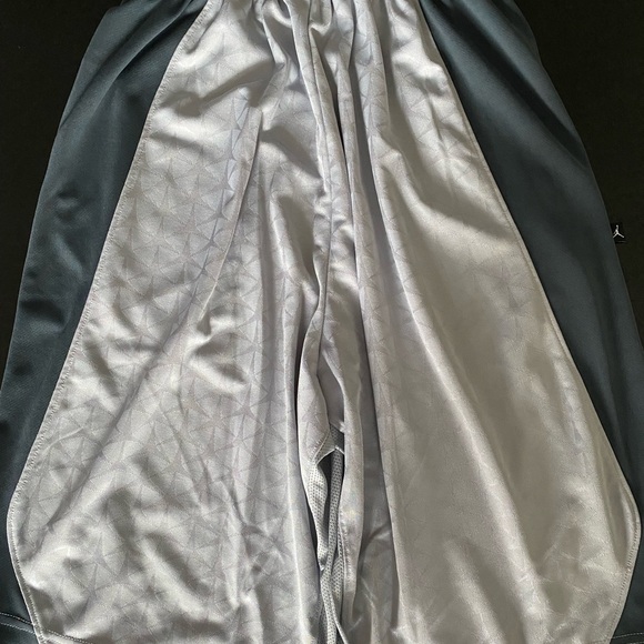 Like new mens Jordan shorts size Small - Picture 7 of 7